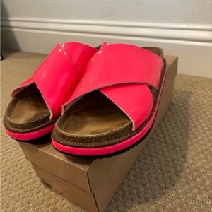Free people bright pink sandal